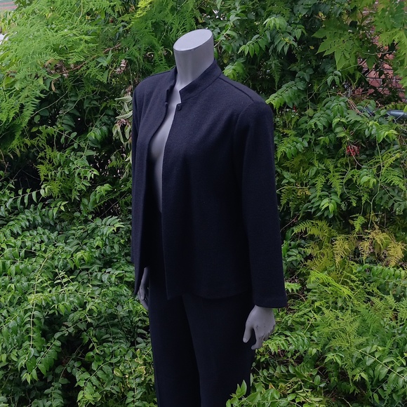 EILEEN FISHER (USA) LADIES PURE WOOL BLACK (1) BUTTON CLOSURE SWEATER-JACKET - Picture 6 of 17